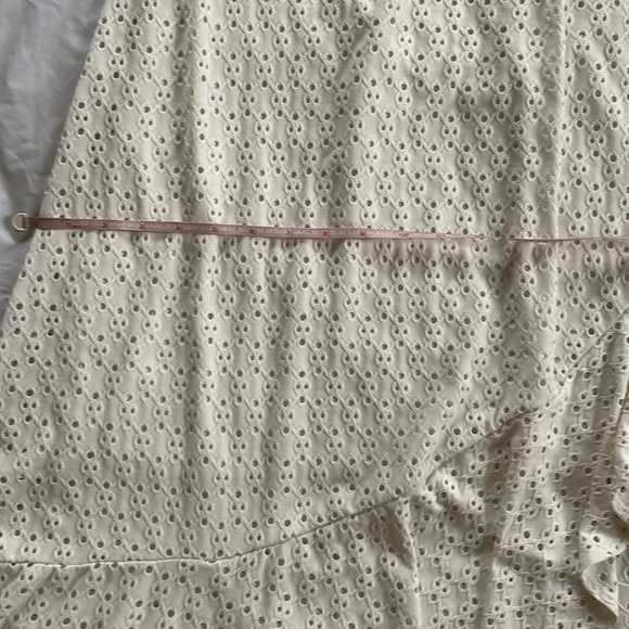 Lane Bryant Skirt in White Size-10/12 - Picture 11 of 14